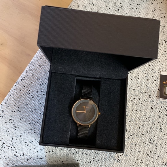 NIB SO&CO Black and Gold Discontinued Madison Watch, Stainless Steel Mesh Band - Picture 3 of 14